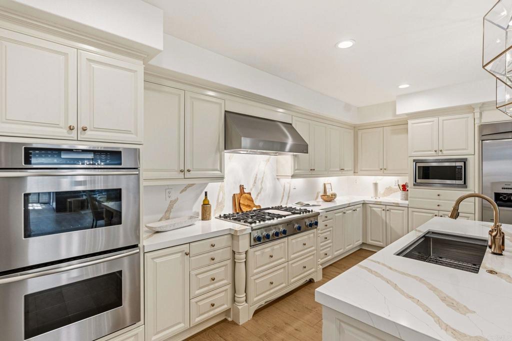 3228 Sitio Montecillo Carlsbad, CA 92009 - Photo 15 of 64