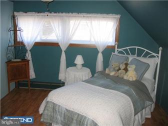34 Inbrook Road Levittown, PA 19057 - Photo 11 of 12 Bedroom 2