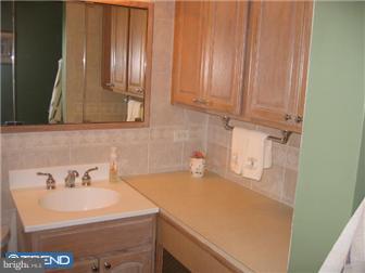 34 Inbrook Road Levittown, PA 19057 - Photo 9 of 12 Bathroom