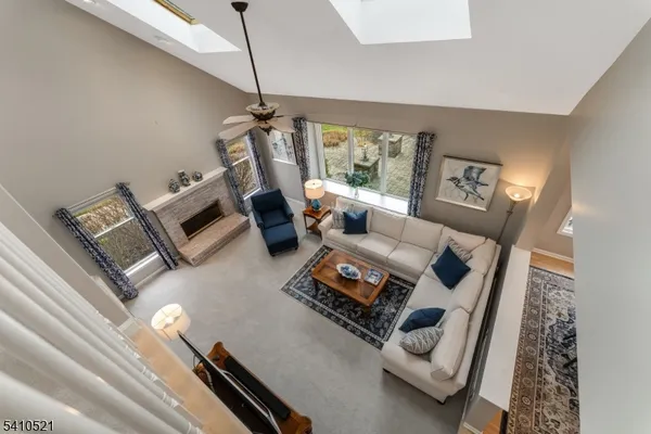 $949,999 | 11 Messenger Lane, Ringoes, NJ 08551