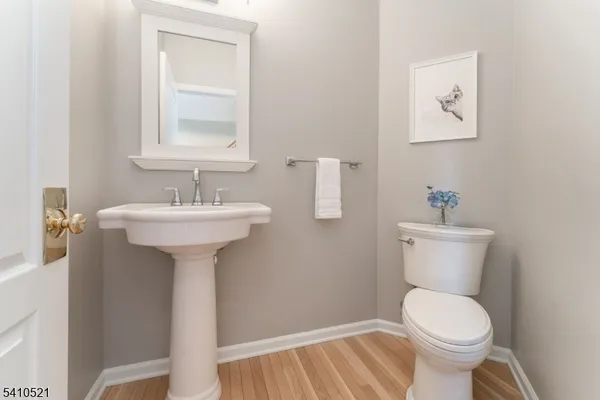 $949,999 | 11 Messenger Lane, Ringoes, NJ 08551