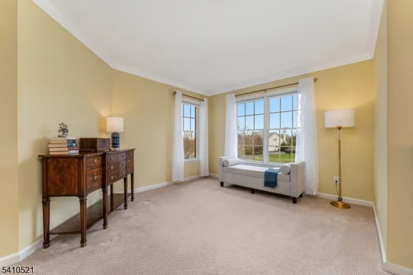 $949,999 | 11 Messenger Lane, Ringoes, NJ 08551