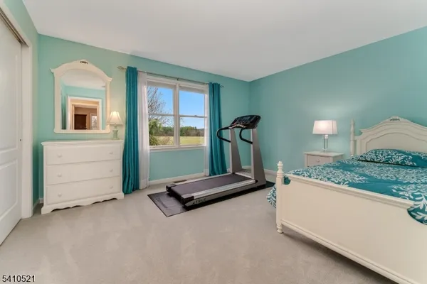 $949,999 | 11 Messenger Lane, Ringoes, NJ 08551