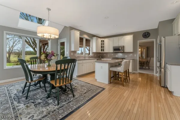 $949,999 | 11 Messenger Lane, Ringoes, NJ 08551