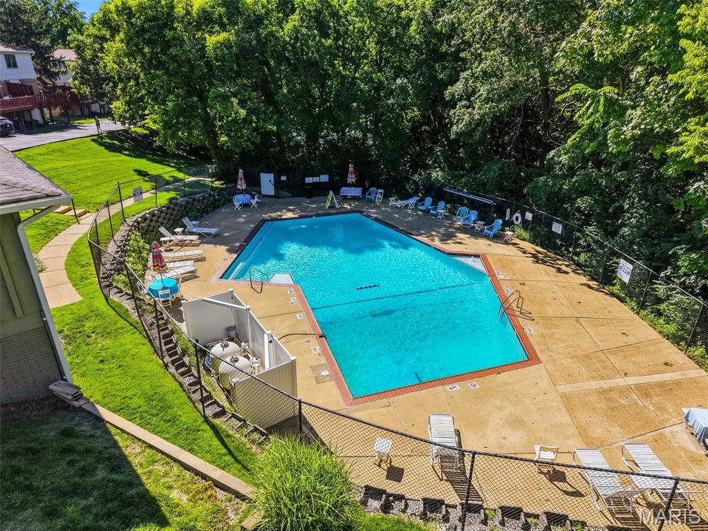 2373 Hiddengarden Court Ballwin, MO 63021 - Photo 27 of 57