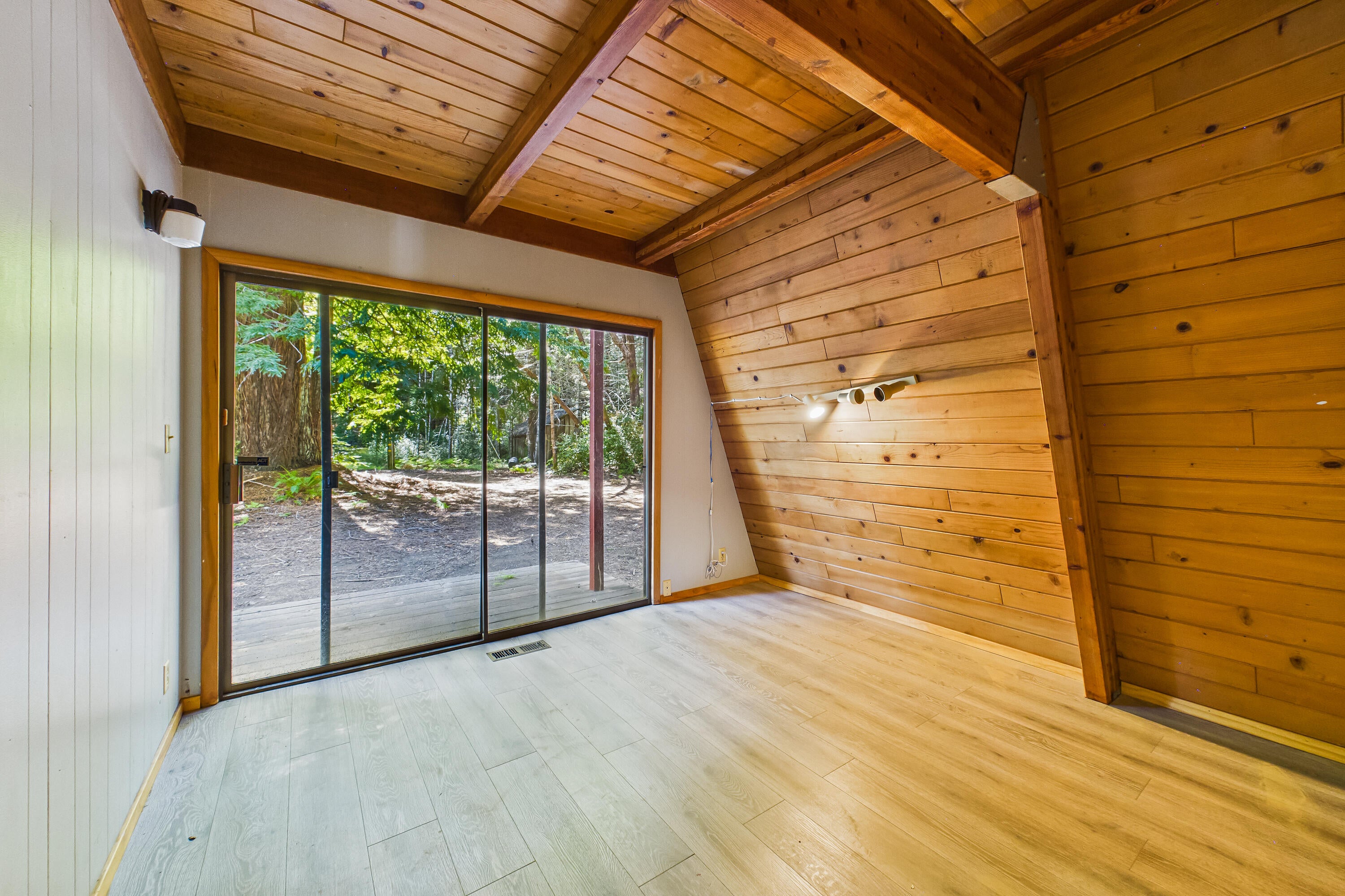 290 Green House Road Whitethorn, CA 95589 - Photo 45 of 73 46-290 Green House-245