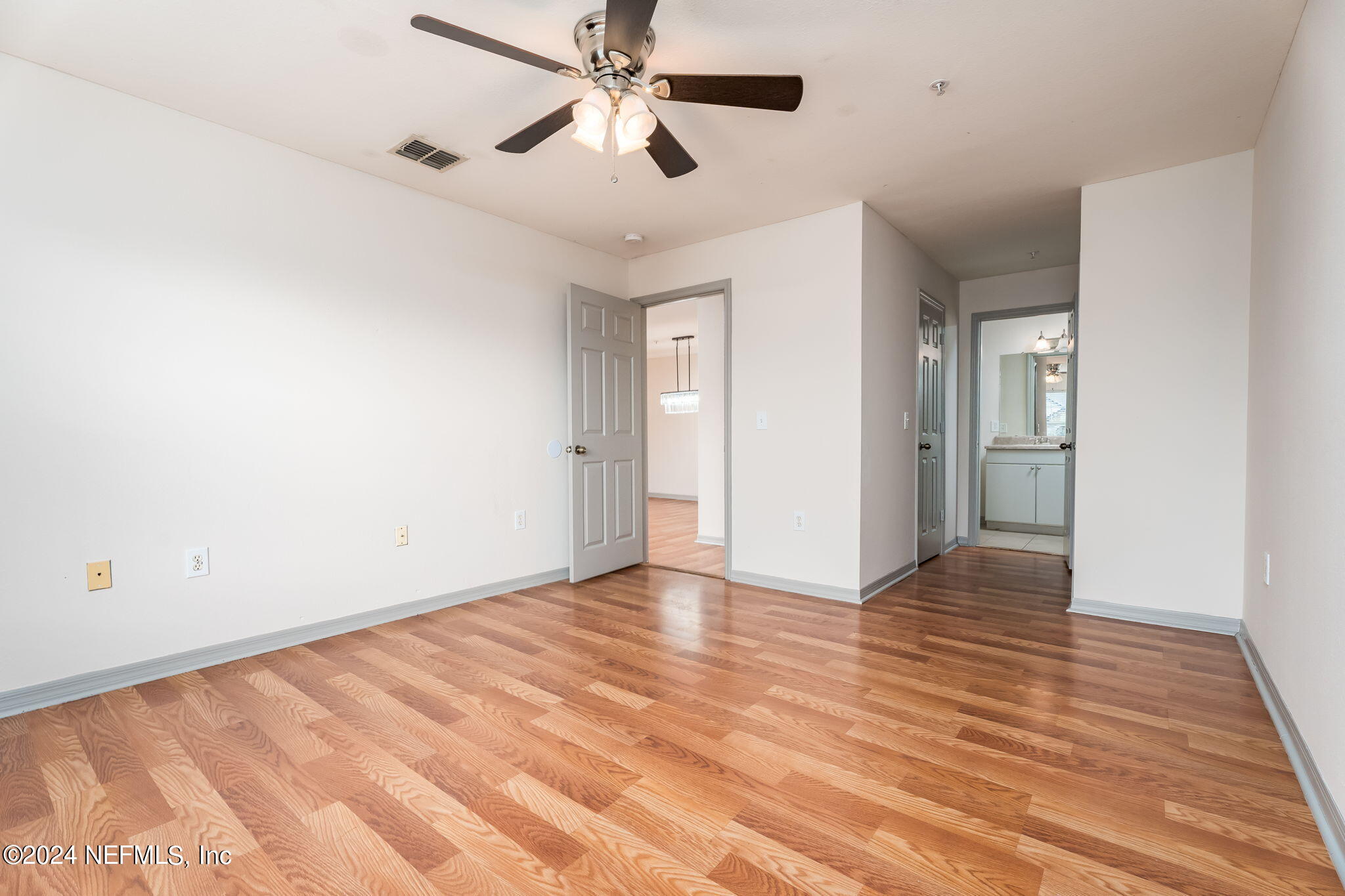 10961 Burnt Mill Road, Unit 436 Jacksonville, FL 32256 - Photo 12 of 18 11-web-or-mls-10961 Burnt Mill Rd Unit 4