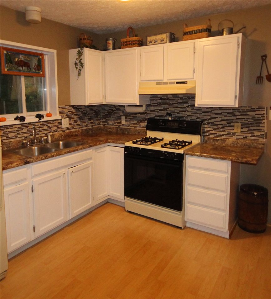 7201 Sullivan Road Grawn, MI 49637 - Photo 6 of 20 1807459-5.JPG