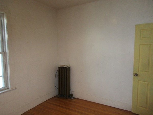 87 Bellingham Street Chelsea, MA 02150 - Photo 4 of 6 Gallery Image 4
