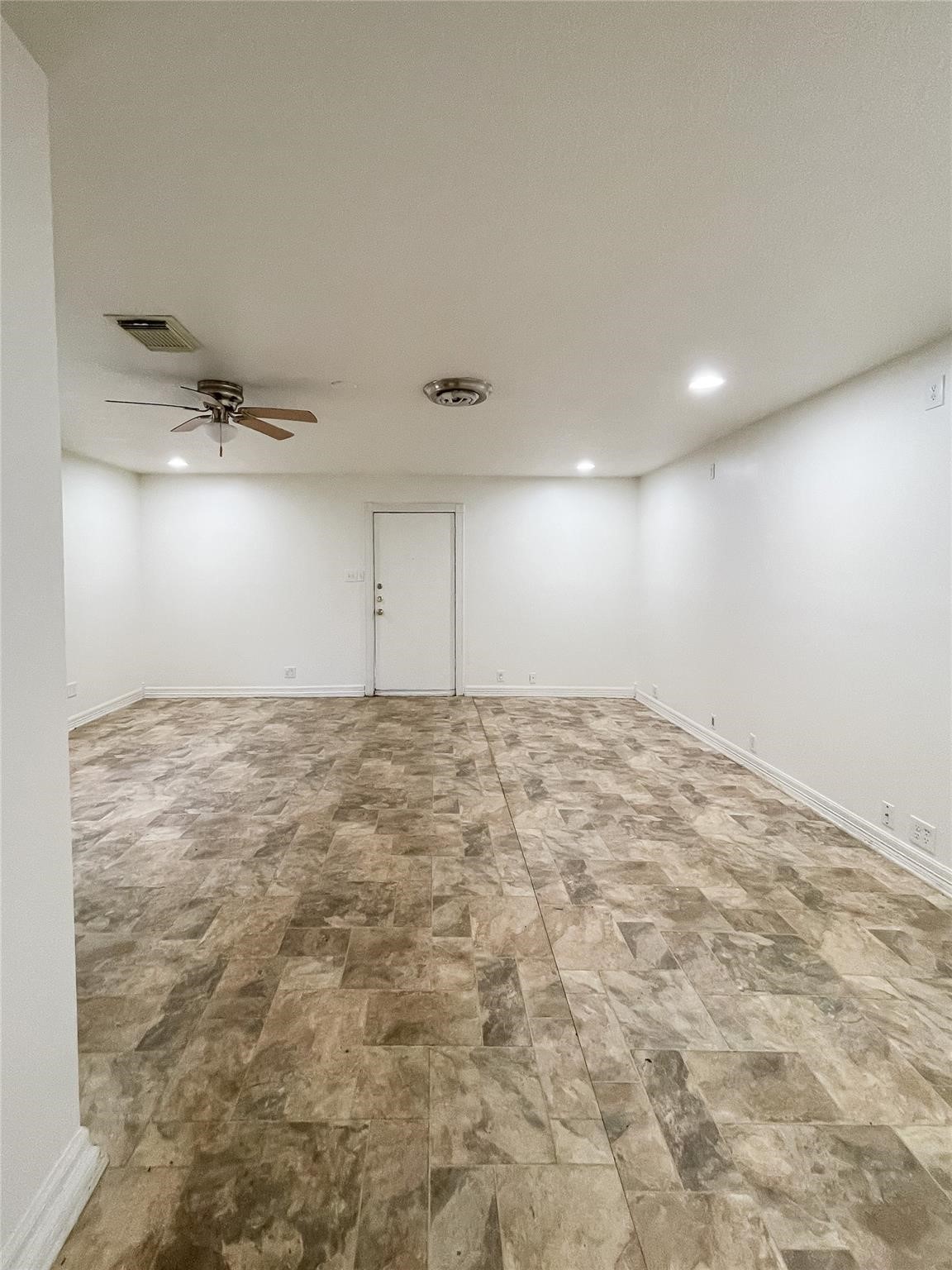 1241 Chevy Chase Drive Angleton, TX 77515 - Photo 17 of 21