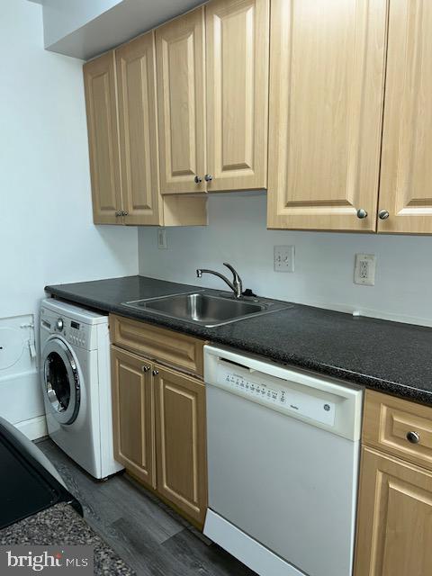 1005 Chillum Road, Unit 110 Hyattsville, MD 20782 - Photo 4 of 8 Modern kitchen with sleek appliances.