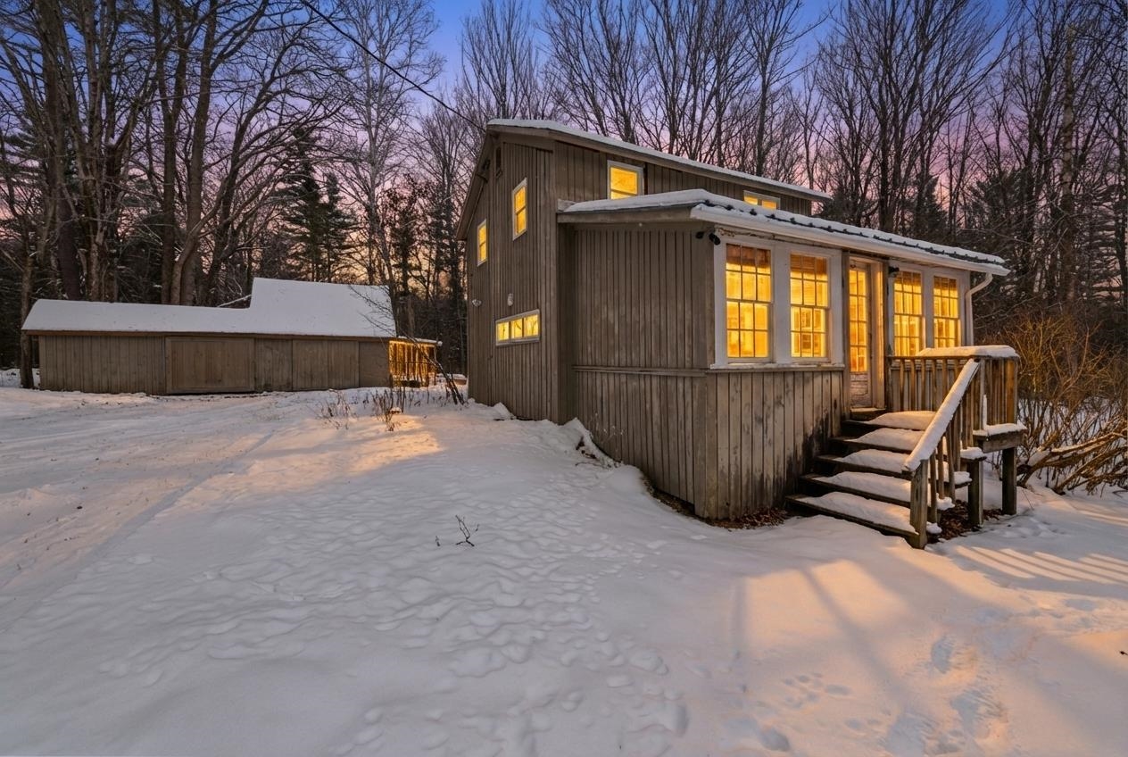 8 Avery Road Campton, NH 03223 - Photo 3 of 40