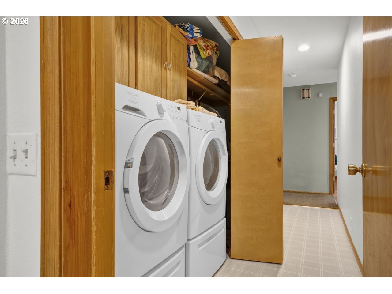89366 Dahlin Road Florence, OR 97439 - Photo 39 of 47 Laundry