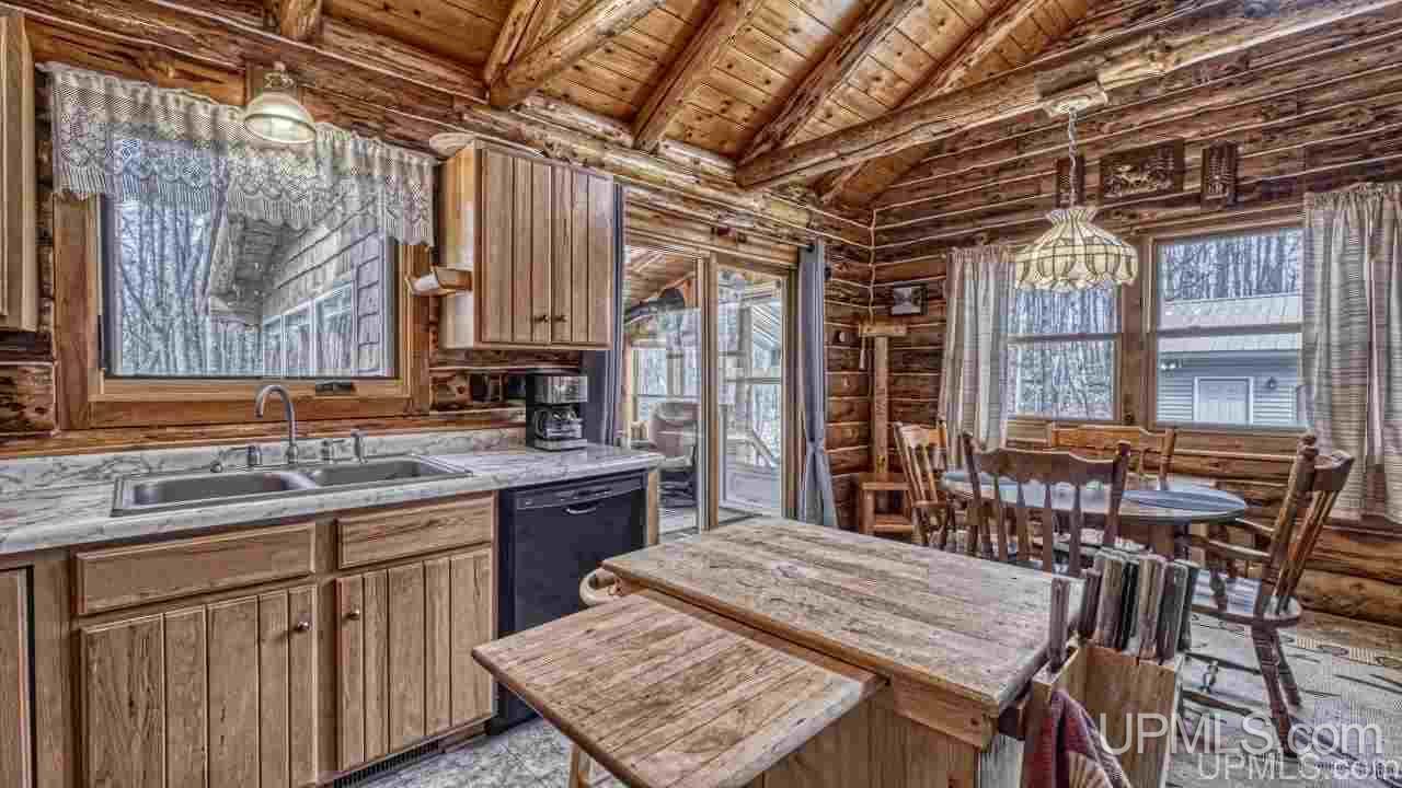 320 Balsam Road Crystal Falls, MI 49920 - Photo 7 of 44
