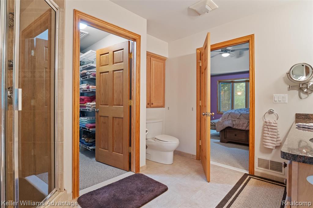 30489 Munger Livonia, MI 48154 - Photo 11 of 59 Gallery Image 11