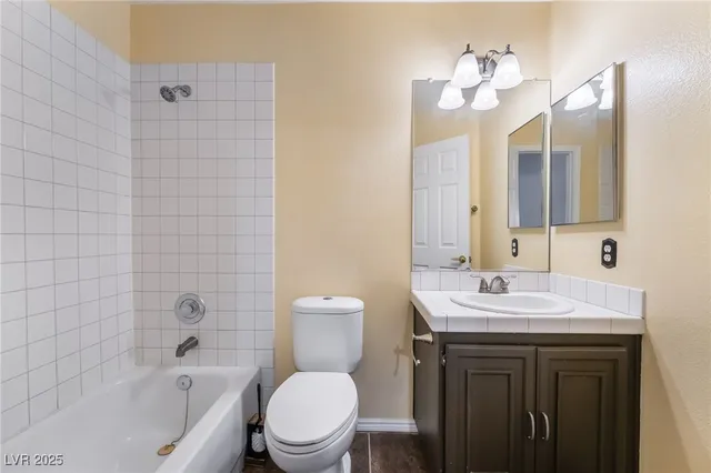 $2,200 | 109 Broken Rock Drive, Henderson, NV 89074