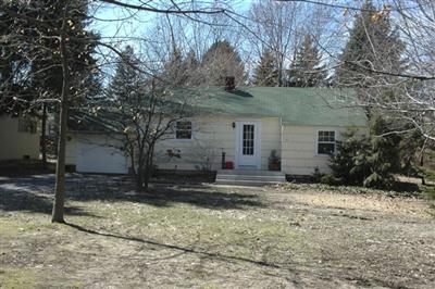 716 Lugers Road Holland, MI 49423 - Photo 1 of 7 Primary Photo
