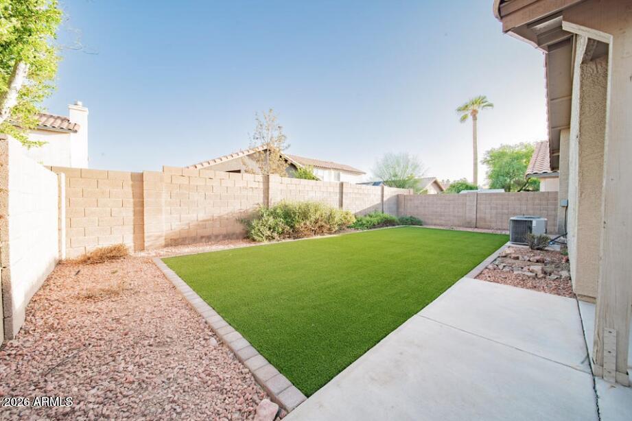 8909 West Davis Road Peoria, AZ 85382 - Photo 17 of 19 17