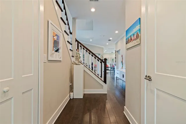 $999,999 | 440 11th Avenue Northeast, St. Petersburg, FL 33701