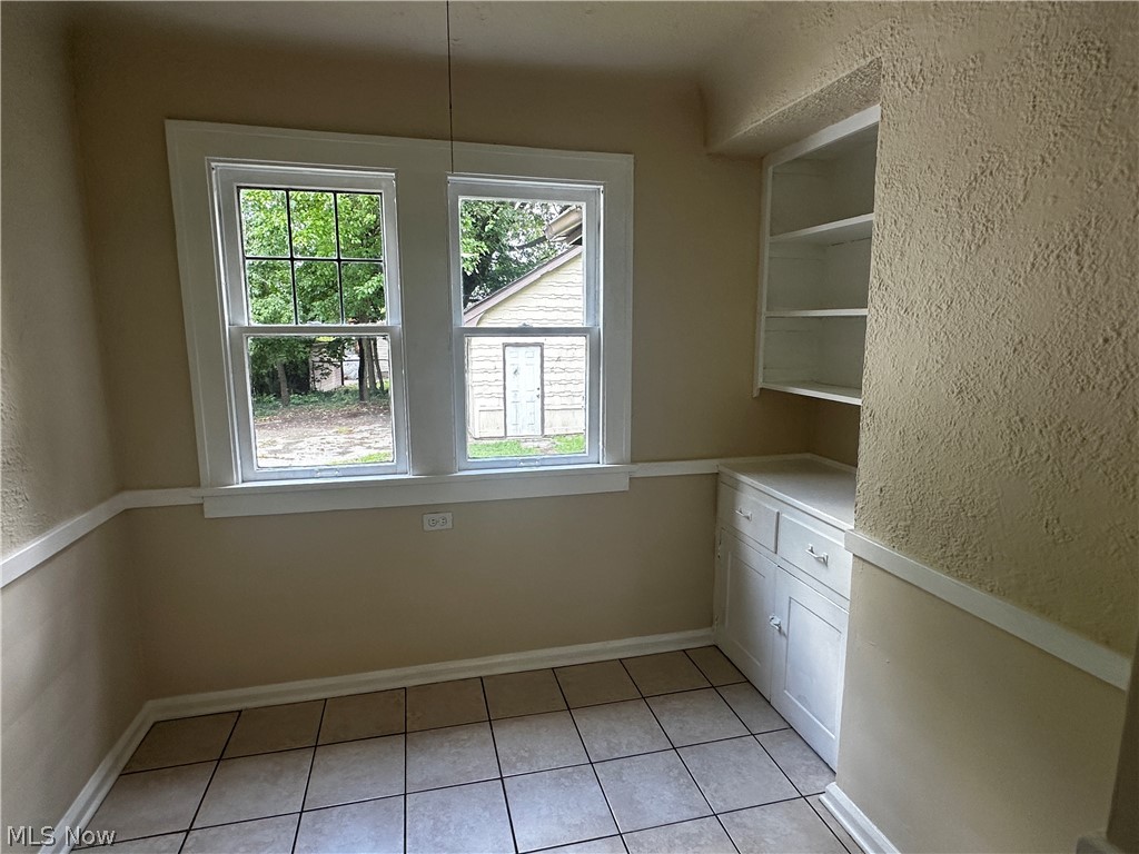 3533 Cedarbrook Road University Heights, OH 44118 - Photo 6 of 13 Gallery Image 6