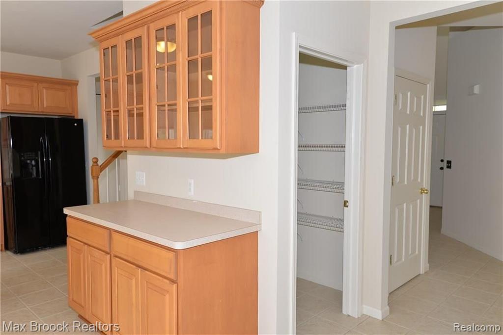 2407 Jackson Drive Rochester Hills, MI 48309 - Photo 16 of 56