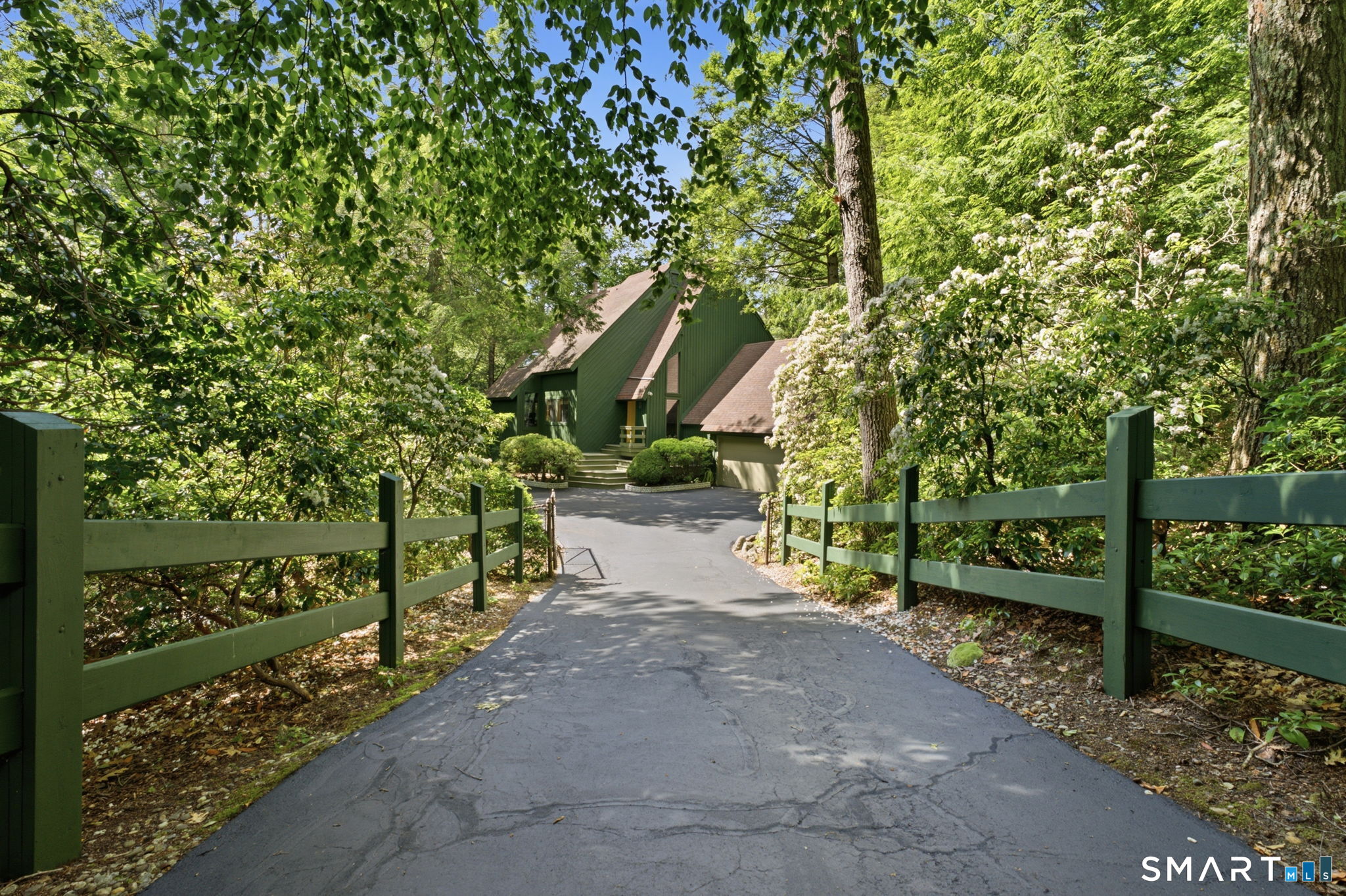 409 Jones Hollow Road Marlborough, CT 06447 - Photo 3 of 40