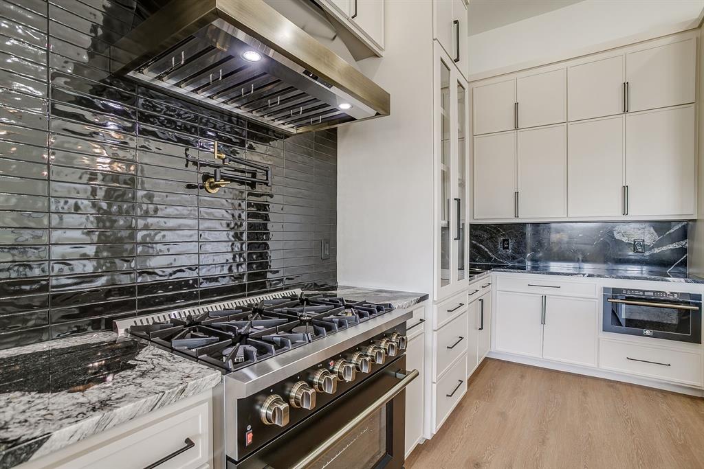 208 Mountain Ridge North Cresson, TX 76035 - Photo 15 of 40