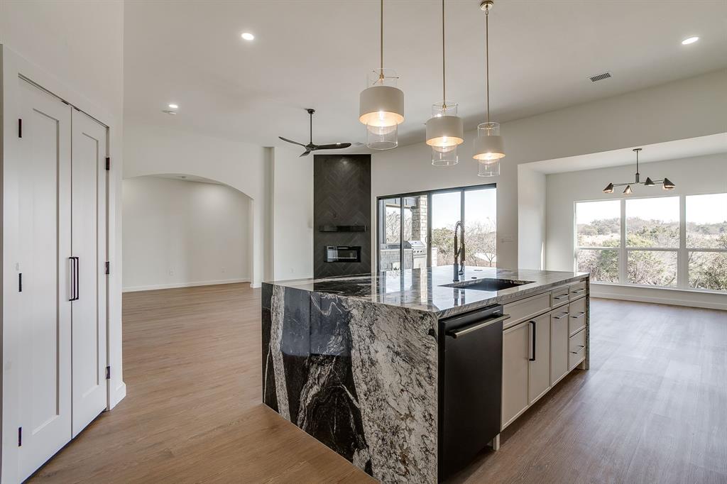 208 Mountain Ridge North Cresson, TX 76035 - Photo 16 of 40