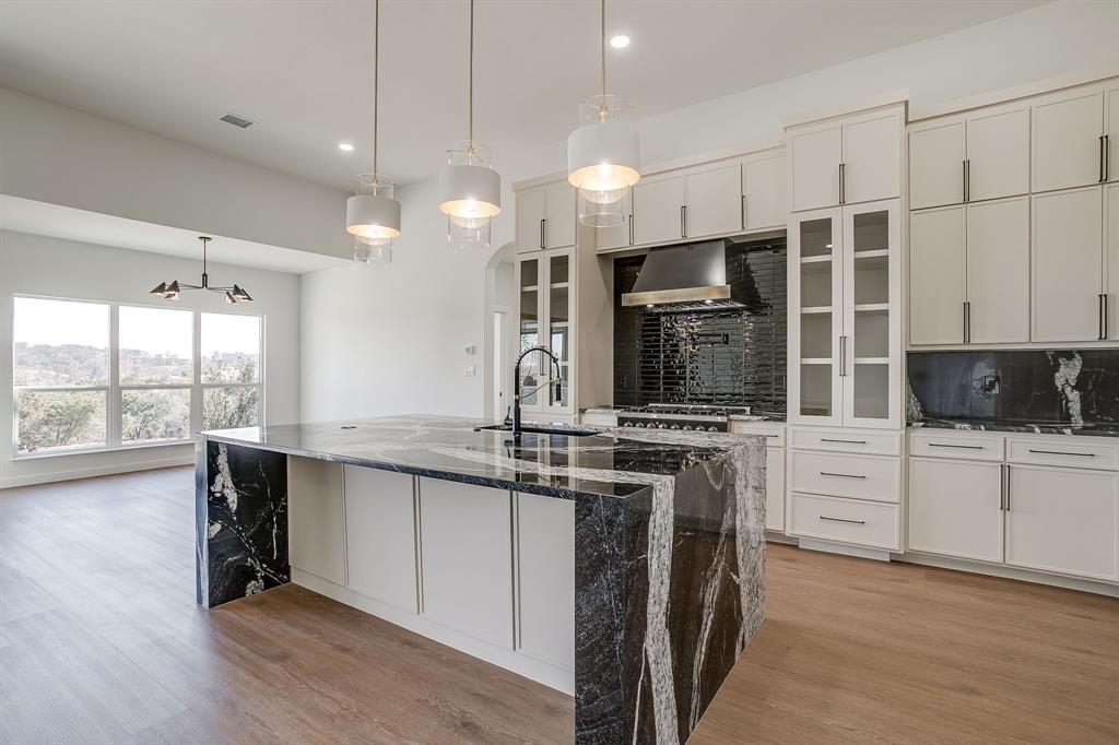 208 Mountain Ridge North Cresson, TX 76035 - Photo 17 of 40