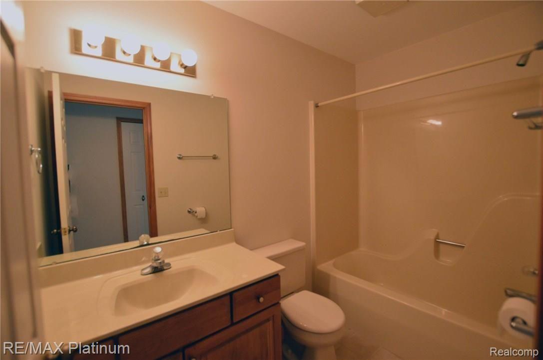 715 Riverside Drive Linden, MI 48451 - Photo 32 of 36 715_Riverside_10.jpg