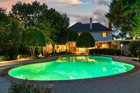 $725,000 | 2610 Pinevalley Drive, Arlington, TX 76001