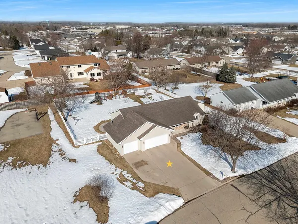 $349,900 | 424 Polczinski Circle, Oconto Falls, WI 54154