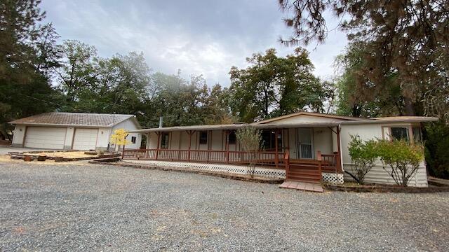 1740 Summit Loop Grants Pass, OR 97527 - Photo 4 of 39 IMG_0182