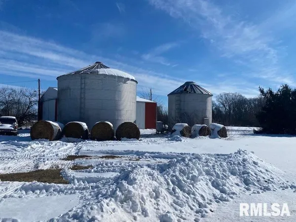 $446,295 | 12040 North Fox Road, Marshall, IL 62441