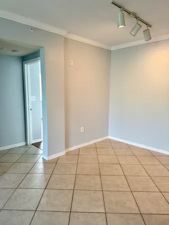 $2,000 | 6394 Emerald Dunes Drive, Unit 205, West Palm Beach, FL 33411