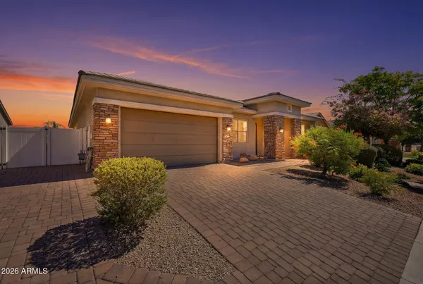 $795,000 | 2522 East Pleasant Lane, Phoenix, AZ 85042