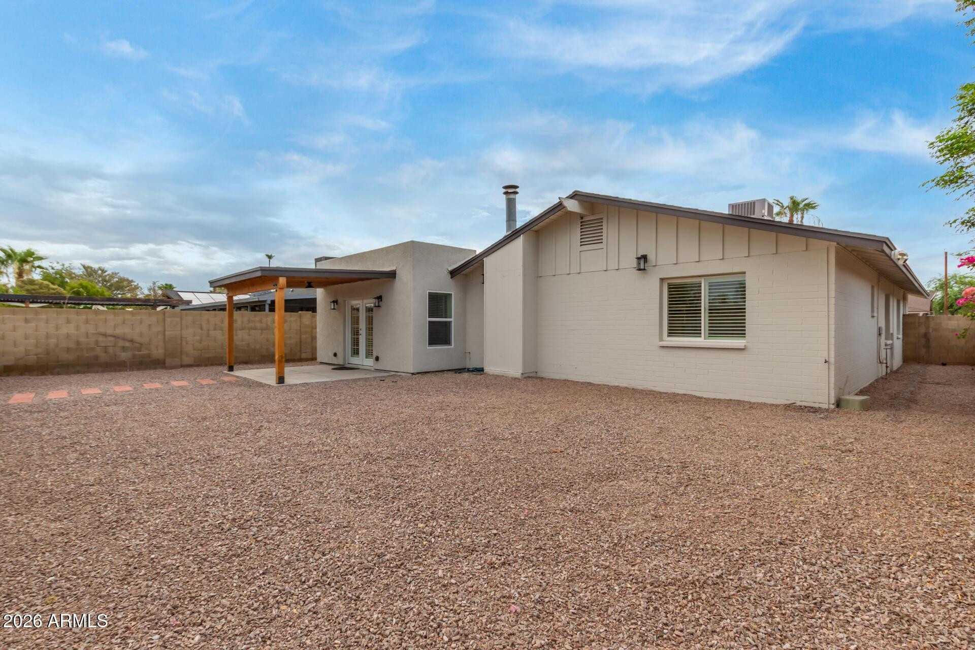 1628 East Del Rio Drive Tempe, AZ 85282 - Photo 31 of 32 a view of a house with a backyard