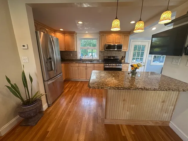 $849,000 | 18 Walton Street, Wakefield, MA 01880