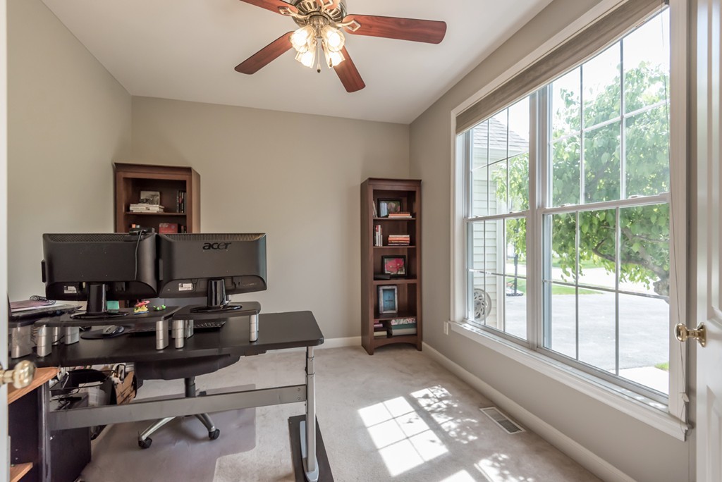 112 Amberville Road North Andover, MA 01845 - Photo 10 of 30 Gallery Image 10