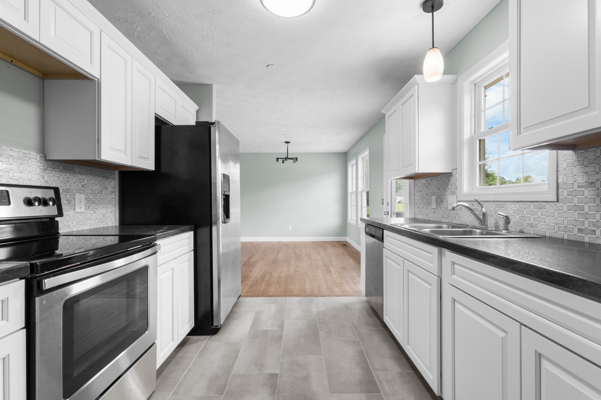 1020 Loganview Way Springfield, TN 37172 - Photo 13 of 35