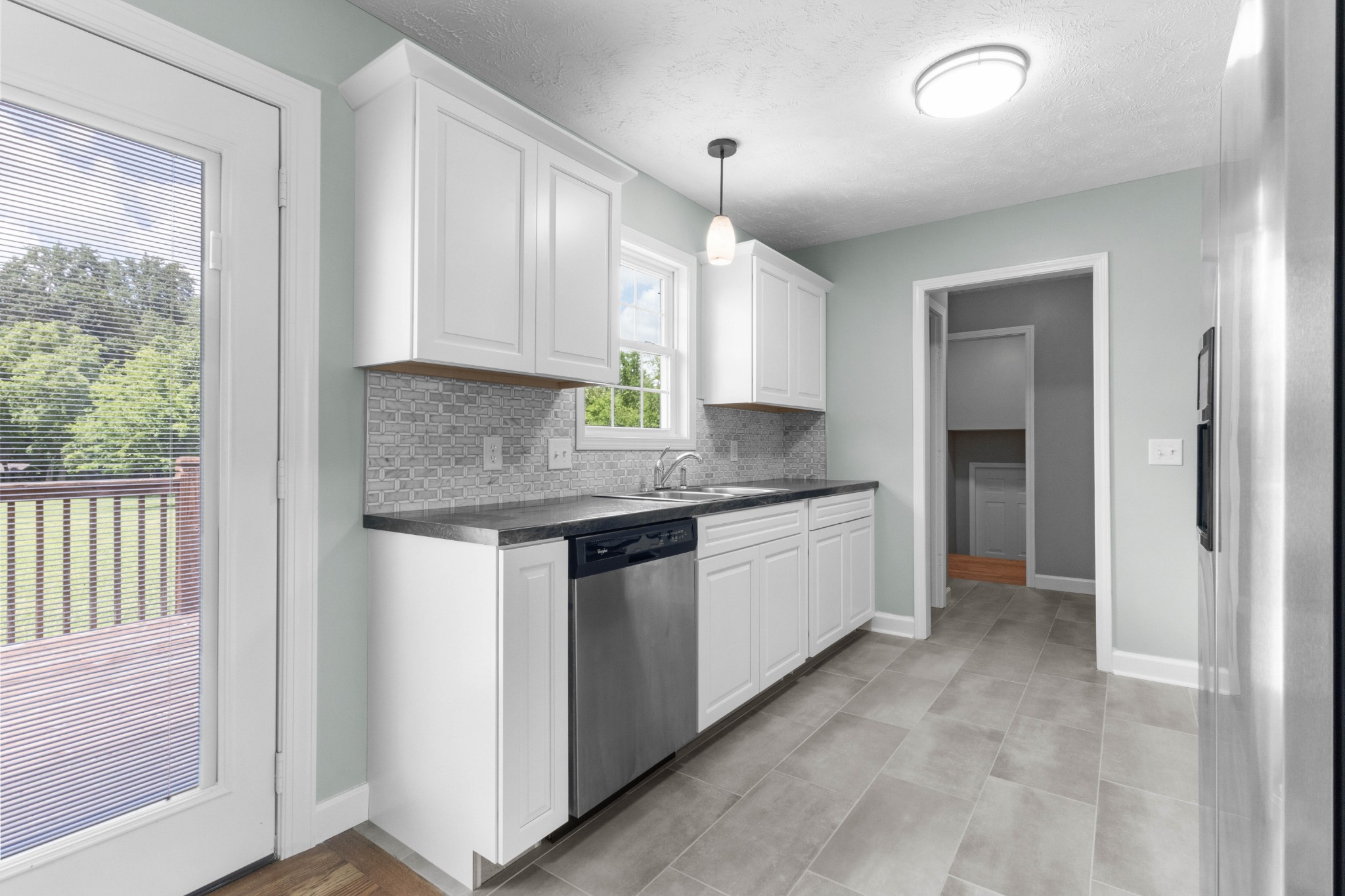 1020 Loganview Way Springfield, TN 37172 - Photo 14 of 35