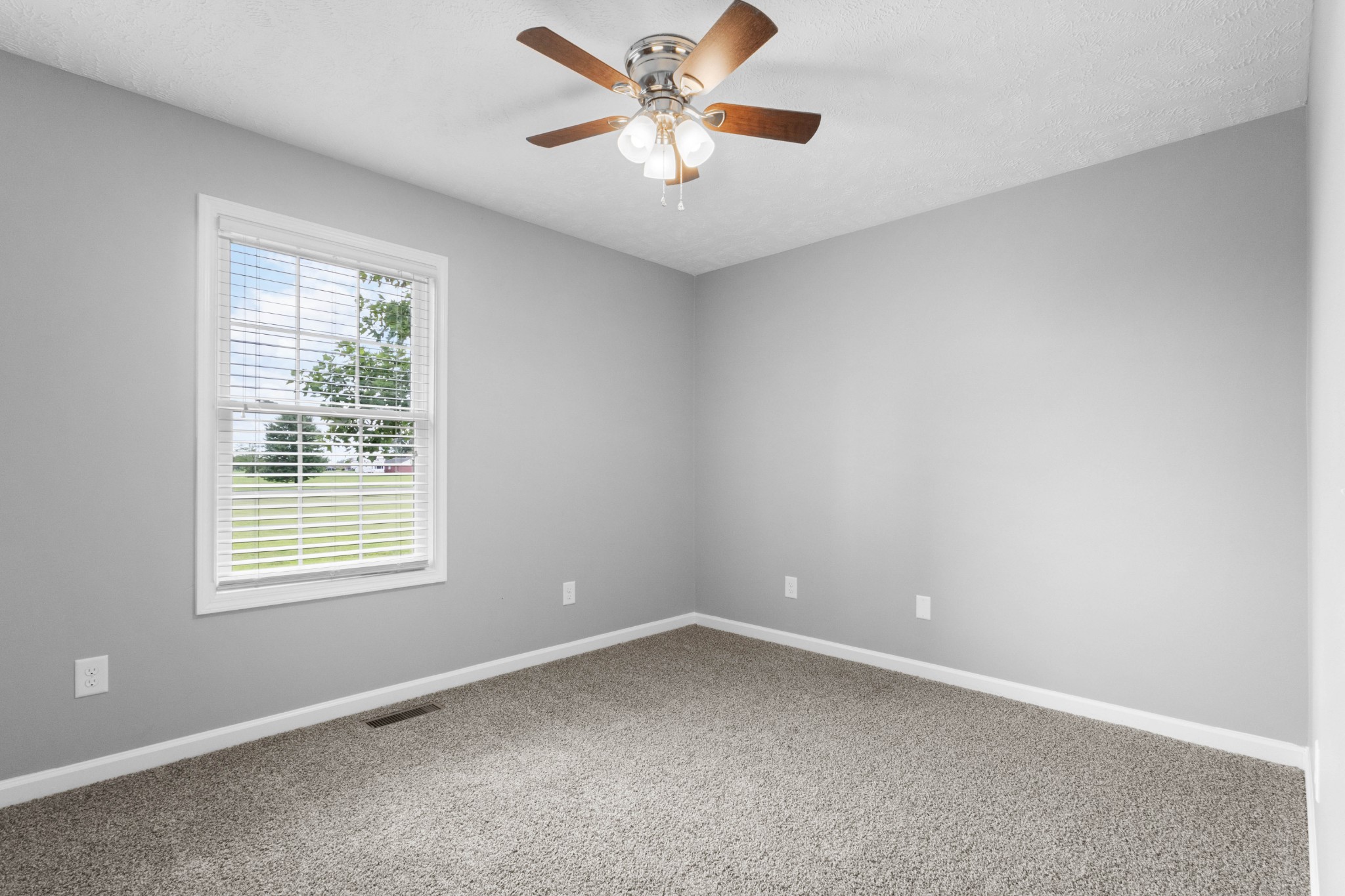 1020 Loganview Way Springfield, TN 37172 - Photo 22 of 35