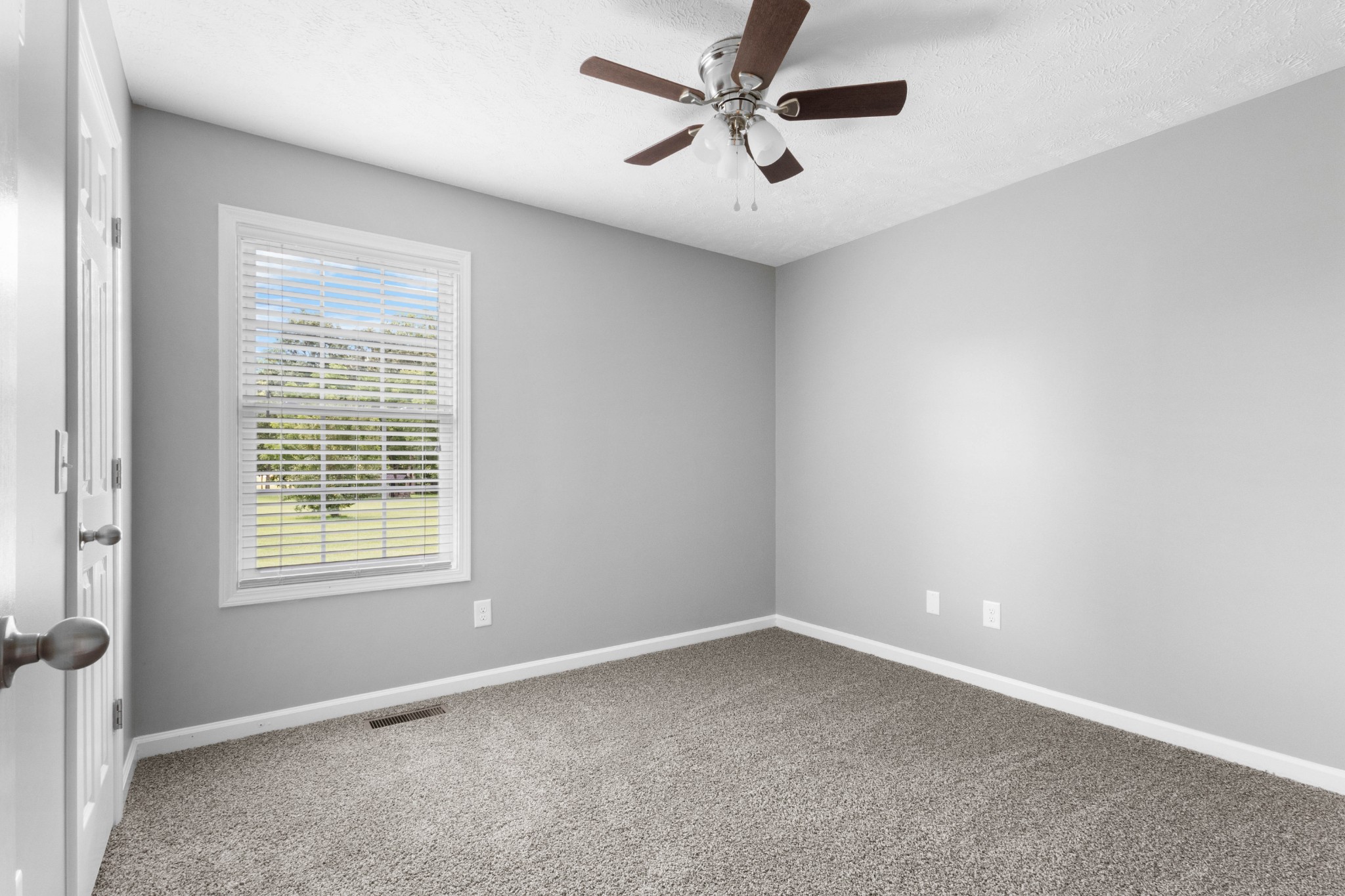 1020 Loganview Way Springfield, TN 37172 - Photo 25 of 35