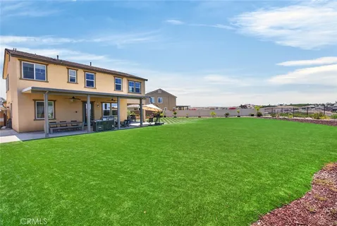a view of a house with a outdoor space