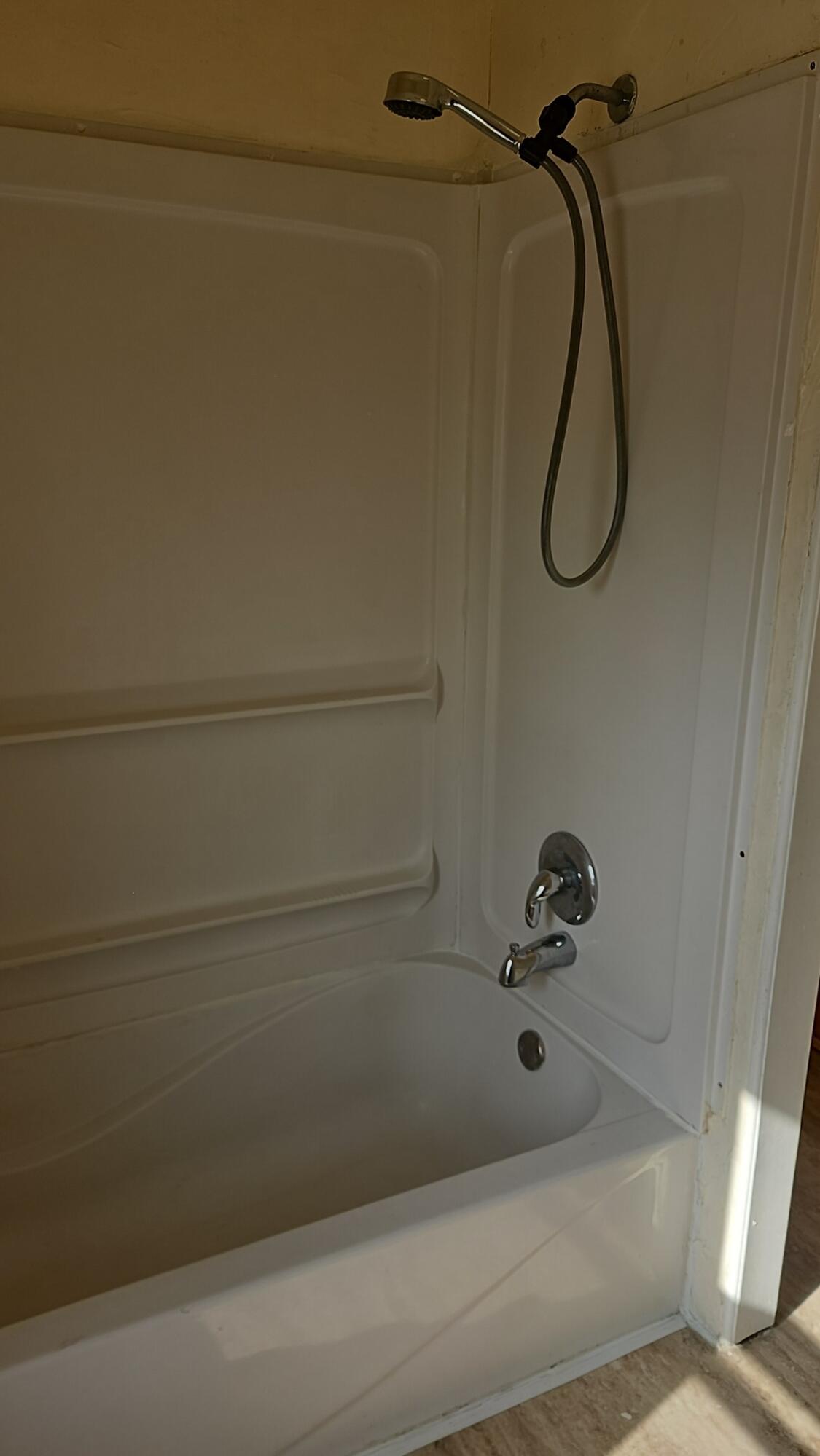 1001 Prospect Street Racine, WI 53404 - Photo 12 of 34 1003 2026*9