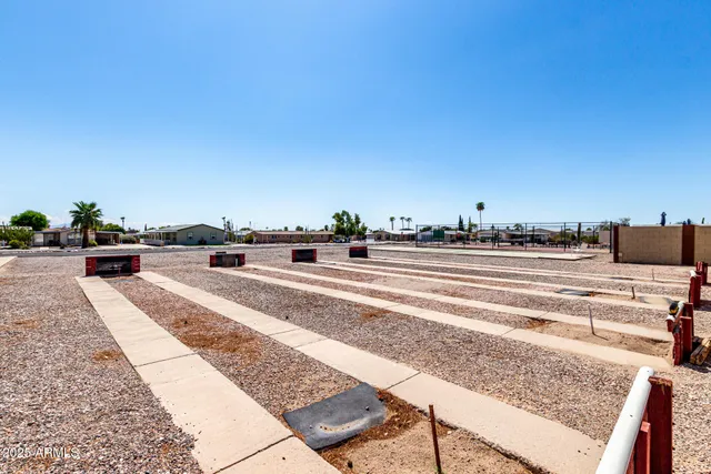 a view of a tennis court