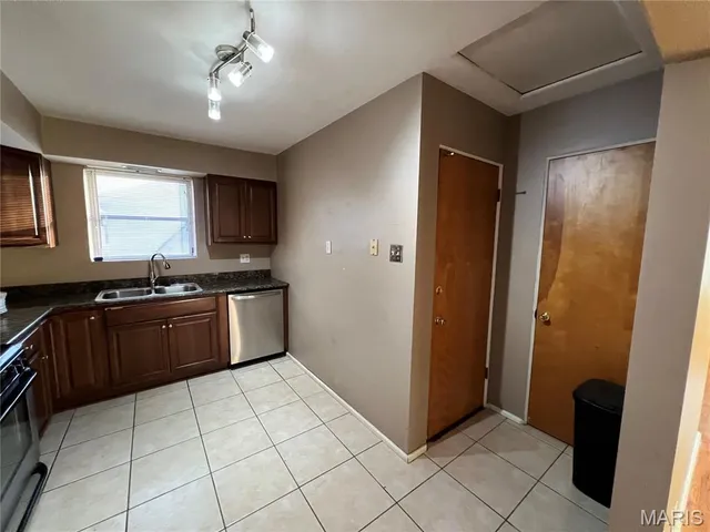 $1,595 | 1102 Ralph Terrace, Richmond Heights, MO 63117