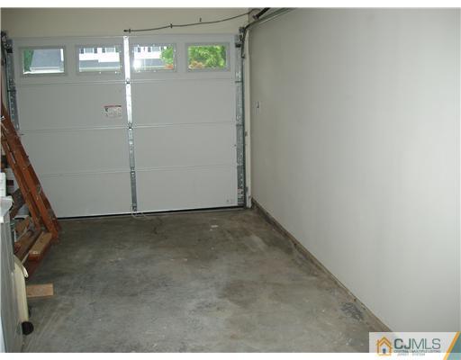32 Constable Road Kendall Park, NJ 08824 - Photo 22 of 23 Gallery Image 22