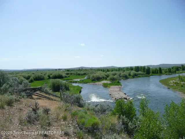 $423,000 | 85 State Highway 354, Daniel, WY 83115