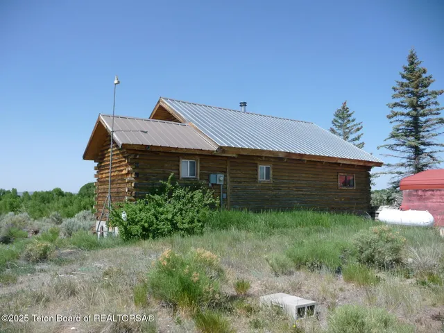 $423,000 | 85 State Highway 354, Daniel, WY 83115